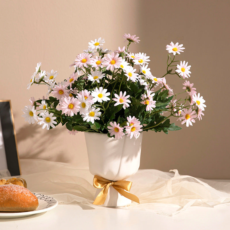 Nordic Style Ceramic Vase With Bouquet Shape